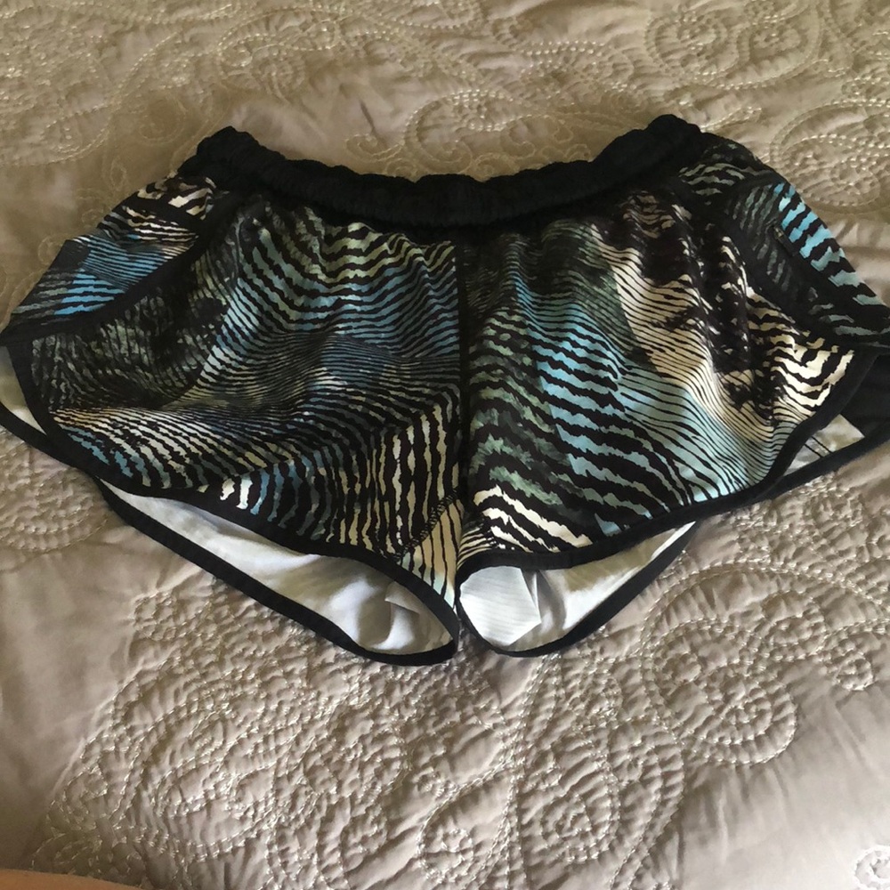 Lululemon seawheeze rubbing shorts. Size 12.